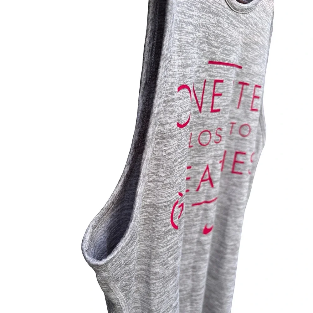 Nike Tank Top Womens XS Grey Dri-FIT One Step Closer To Greatness Pink EXCELLENT